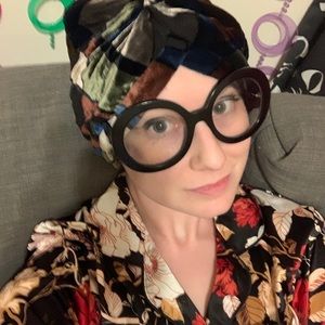 Meet your Posher, Frances